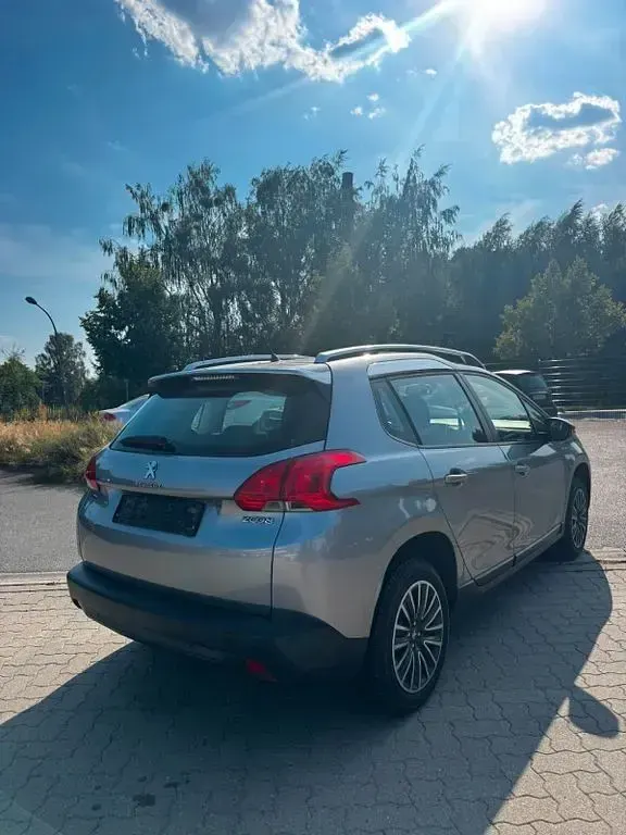 Gebraucht Peugeot 2008 Active 82 PS (60 kW) 2016 Grau SUV