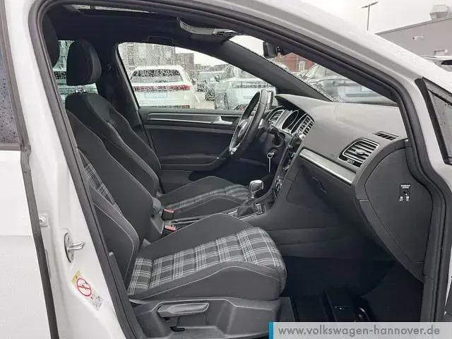 Gebraucht VW Golf VII GTE 204 PS (150 kW) 2018 Weiß Limousine