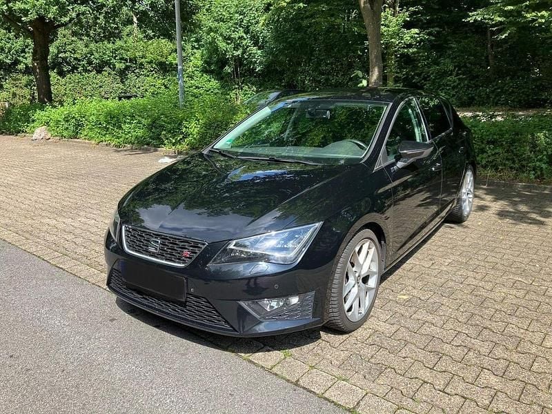Schwarz Gebraucht 2015 Seat Leon FR Limousine | 8.700 € (Guter Preis) - Bild 1/4