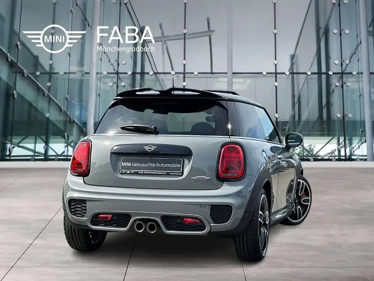 Gebraucht Mini John Cooper Works Chili 231 PS (169 kW) 2020 Grau Kleinwagen