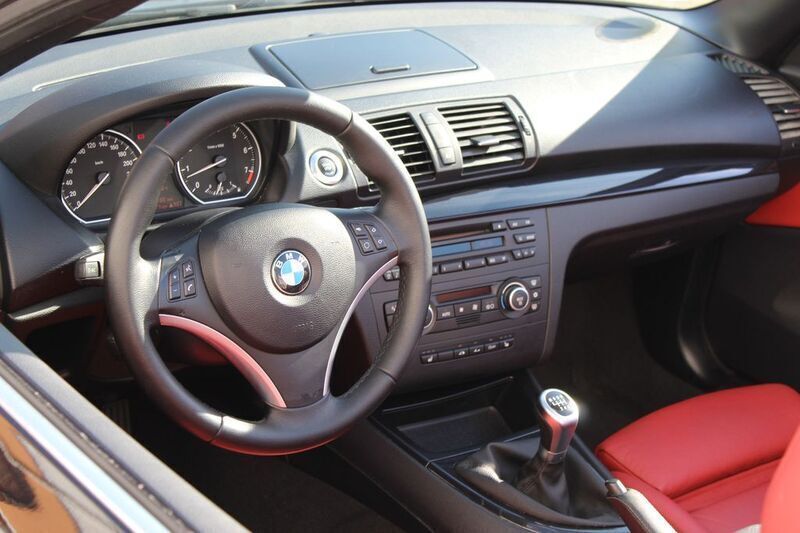 Gebraucht BMW 120 Cabriolet Sport Line 170 PS (125 kW) 2009 Schwarz Cabrio