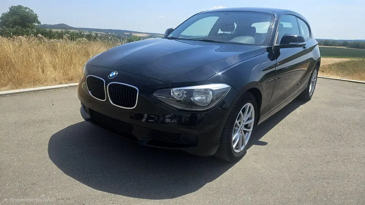 Gebraucht BMW 116 Sport Line 136 PS (100 kW) 2014 Schwarz Kleinwagen