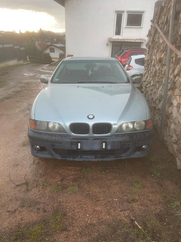 Gebraucht BMW 520 150 PS (110 kW) 1997 Silber Limousine