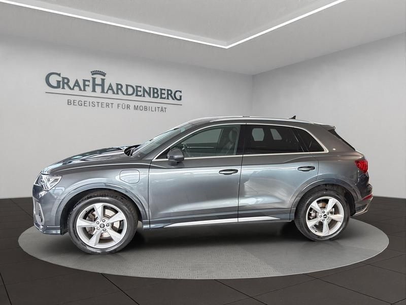Gebraucht Audi Q3 Ambiente 245 PS (180 kW) 2021 Daytonagrau perleffekt SUV
