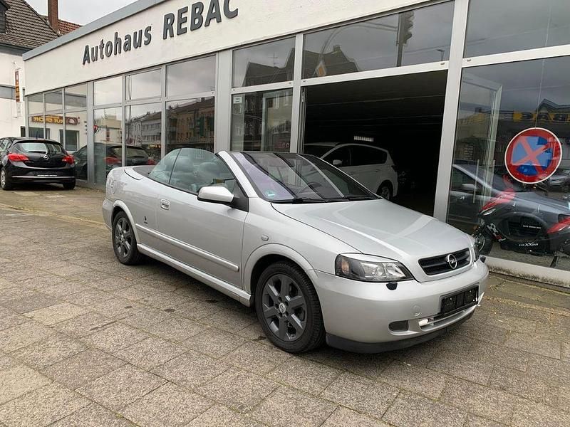 Gebraucht Opel Astra Cabriolet 147 PS (108 kW) 2004 Silber Cabrio