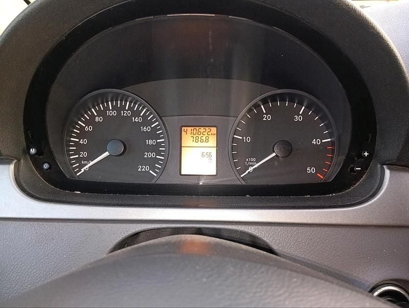 Gebraucht Mercedes Vito 150 PS (110 kW) 2010 Andere farben Van