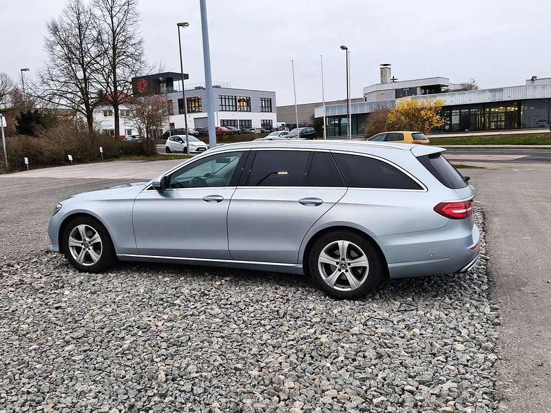 Gebraucht Mercedes E200 Avantgarde 150 PS (110 kW) 2017 Silber Kombi
