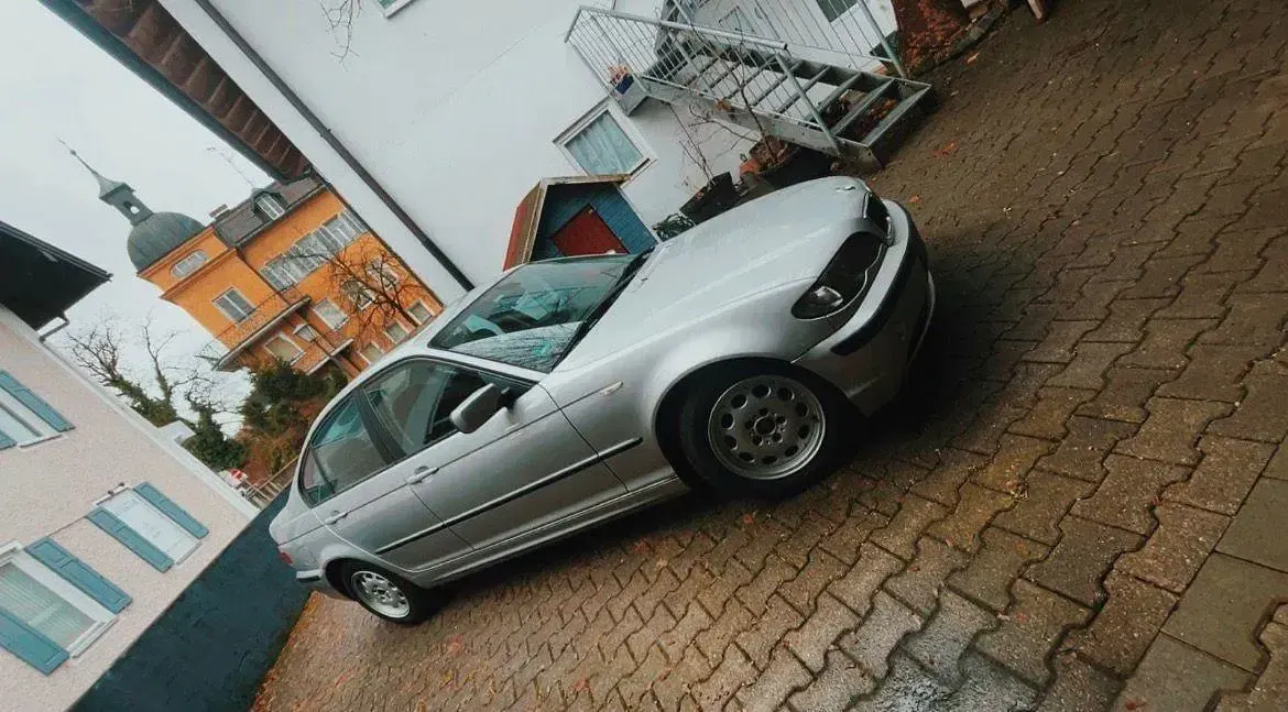 Gebraucht BMW 318 Exclusive 150 PS (110 kW) 2003 Silber Limousine