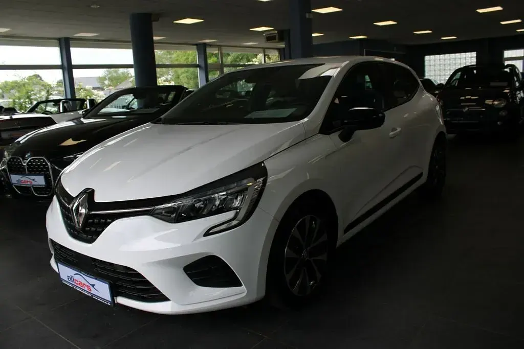 Gebraucht Renault Clio V Equilibre 65 PS (47 kW) 2022 Weiß Limousine