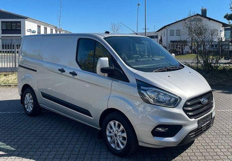 Gebraucht Ford Transit Custom 170 PS (125 kW) 2022 Silber Van / Kleinbus