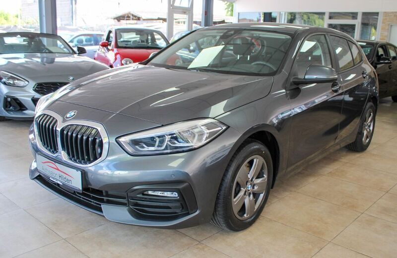 Grau Gebraucht 2020 BMW 116 Advantage Kleinwagen | 16.999 € (Fairer Preis) - Bild 1/4