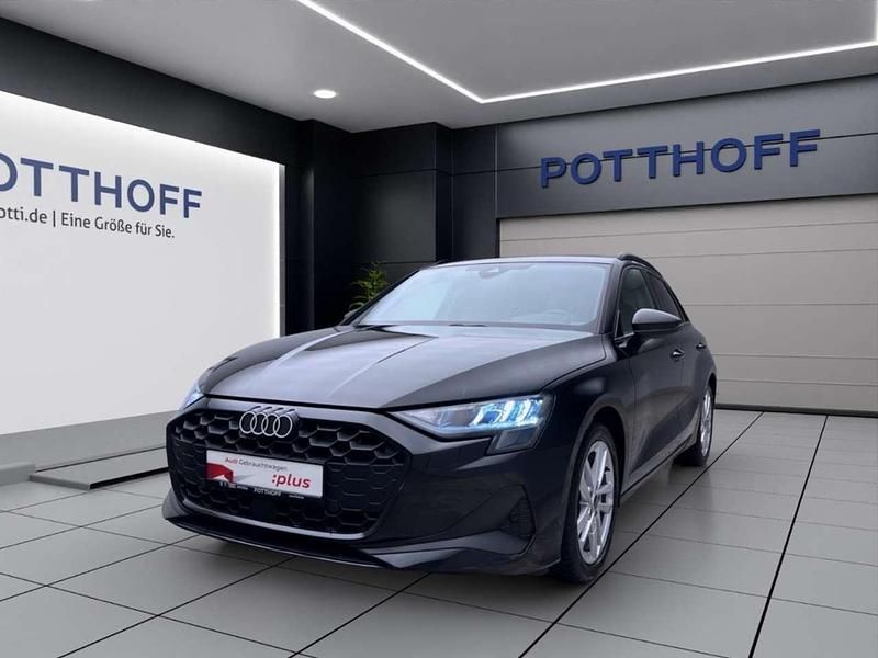 Schwarz Gebraucht 2024 Audi A3 Sportback Business Limousine | 28.950 € (Superpreis) - Bild 1/4