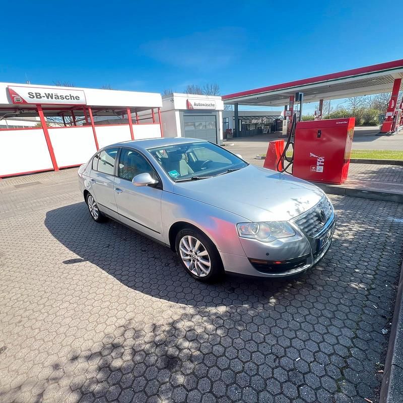 Usata VW Passat 116 CV (85 kW) 2005 Grigio Berlina