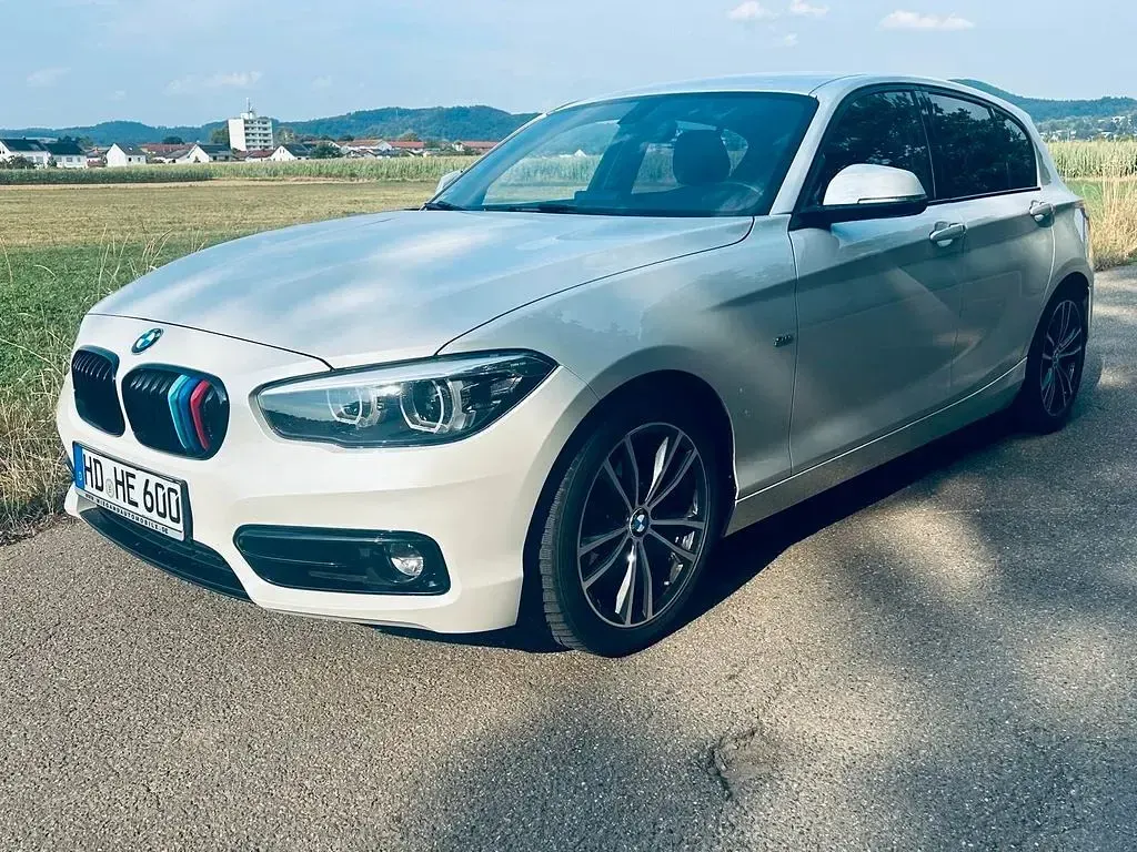 Gebraucht BMW 120 Sport Line 184 PS (135 kW) 2017 Weiß Limousine