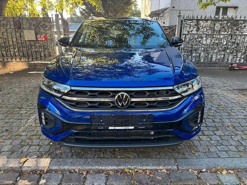Blau Gebraucht 2024 VW T-Roc R-line SUV | 25.999 € (Superpreis) - Bild 1/4