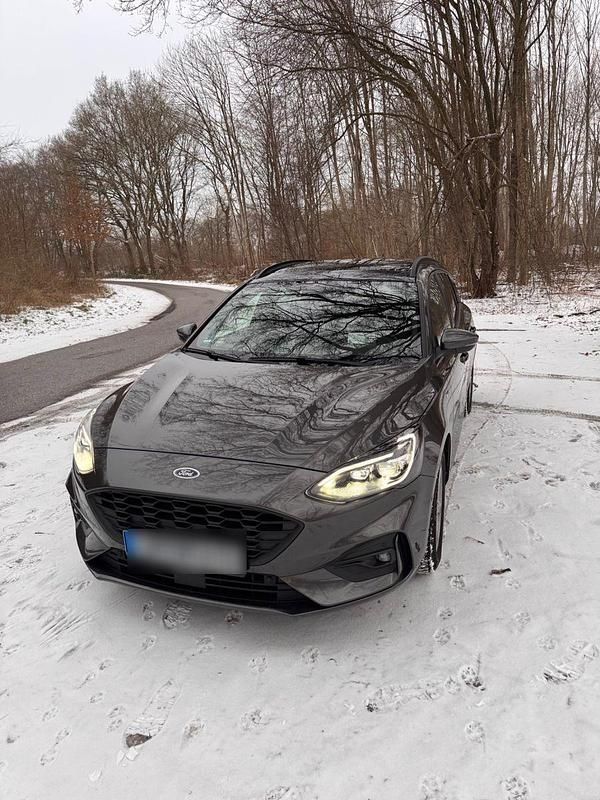 Gebraucht Ford Focus ST-Line 150 PS (110 kW) 2020 Grau Kombi