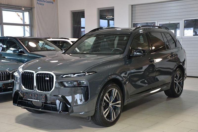 Grau Gebraucht 2025 BMW X7 M Sport SUV | 96.490 € (Guter Preis) - Bild 1/4