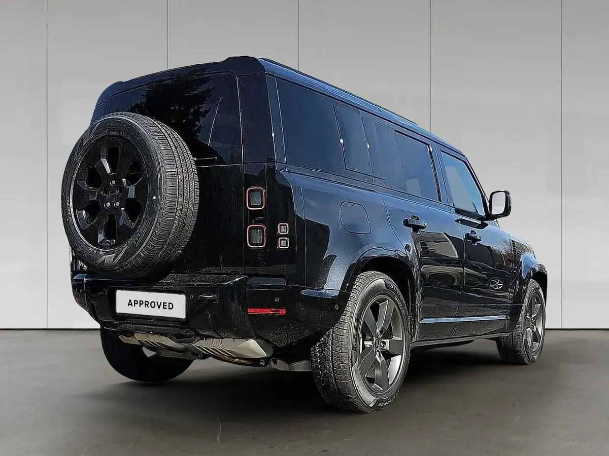 Gebraucht Land Rover Defender SE Dynamic 253 PS (186 kW) 2026 Santorini black SUV