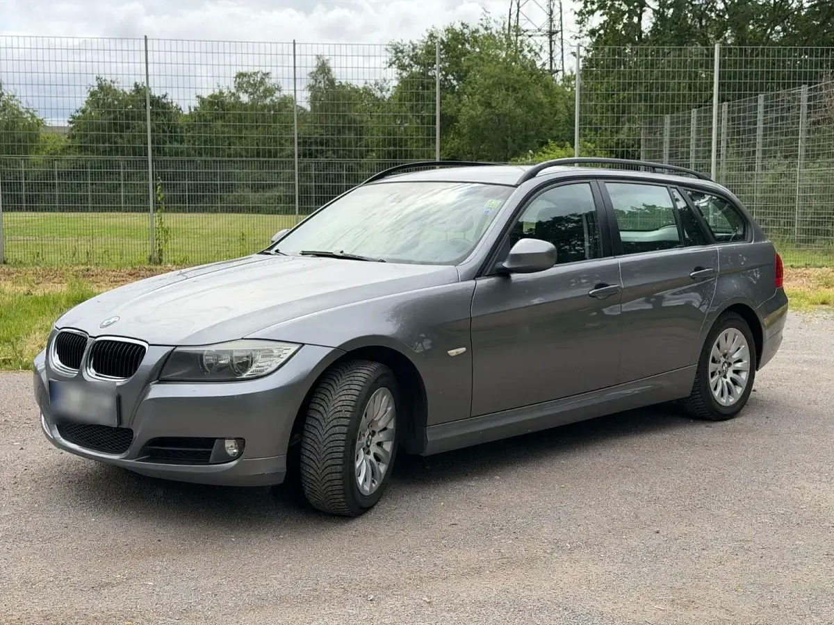 Gebraucht BMW 320 Performance 177 PS (130 kW) 2008 Grau Kombi