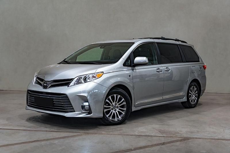Gebraucht Toyota Sienna Limited 300 PS (220 kW) 2019 Silber Van / Kleinbus