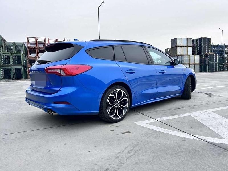 Używany Ford Focus ST-Line 150 KM (110 kW) 2020 Niebieski Kombi