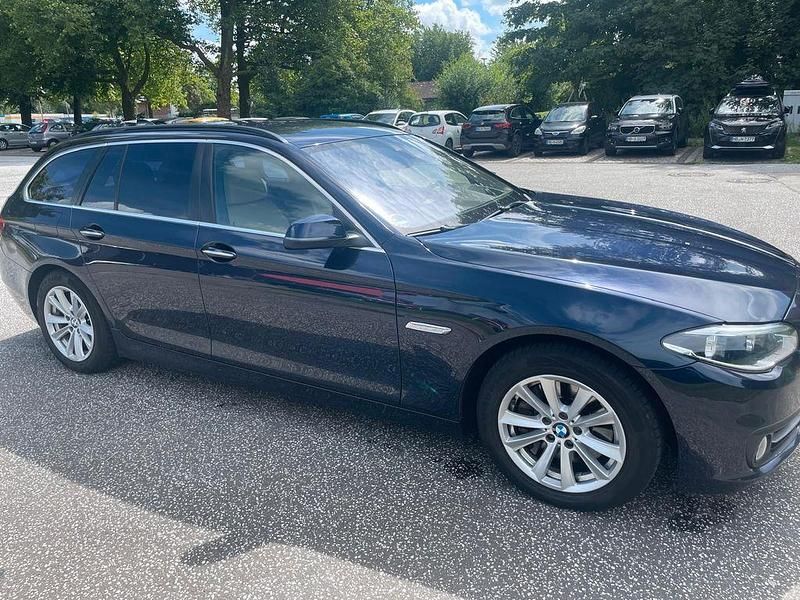 Blau Gebraucht 2014 BMW 530 Kombi | 13.200 € (Fairer Preis) - Bild 1/4
