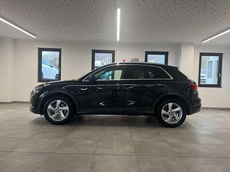 Gebraucht Audi Q3 Advanced 190 PS (139 kW) 2019 Mythosschwarz (metallic) SUV