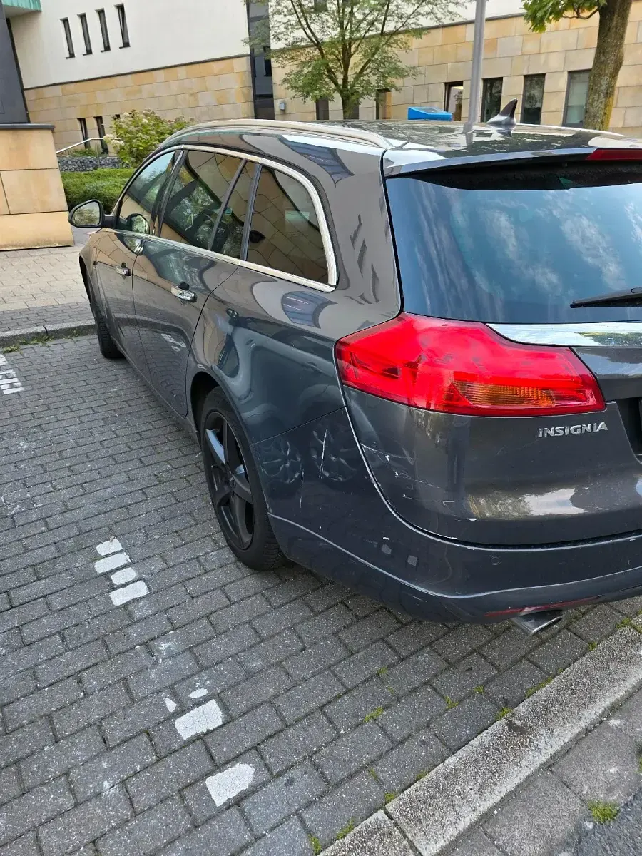 Gebraucht Opel Insignia 194 PS (142 kW) 2014 Andere farben Kombi