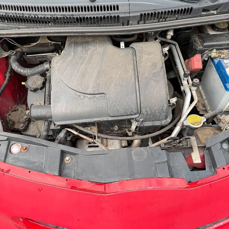 Gebraucht Toyota Aygo 68 PS (50 kW) 2007 Rot Kleinwagen