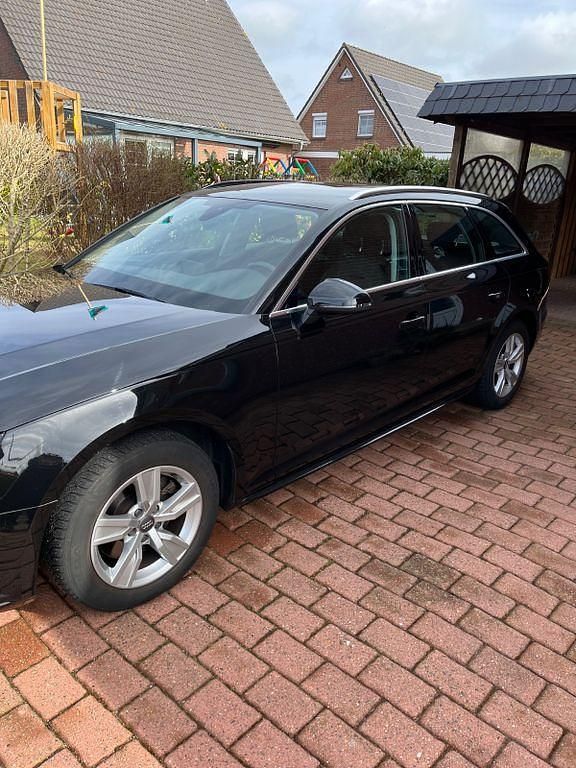 Gebraucht Audi A4 150 PS (110 kW) 2018 Schwarz Kombi