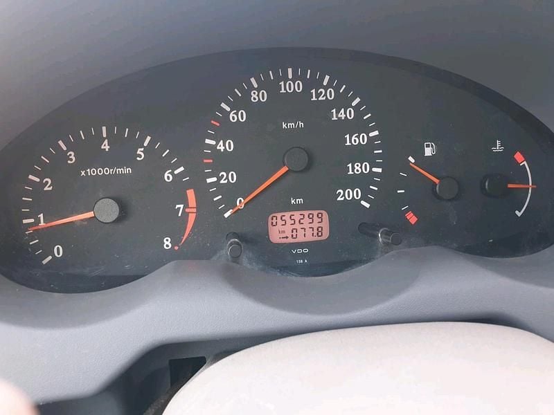 Gebraucht Nissan Micra 54 PS (39 kW) 2000 Grün Kleinwagen