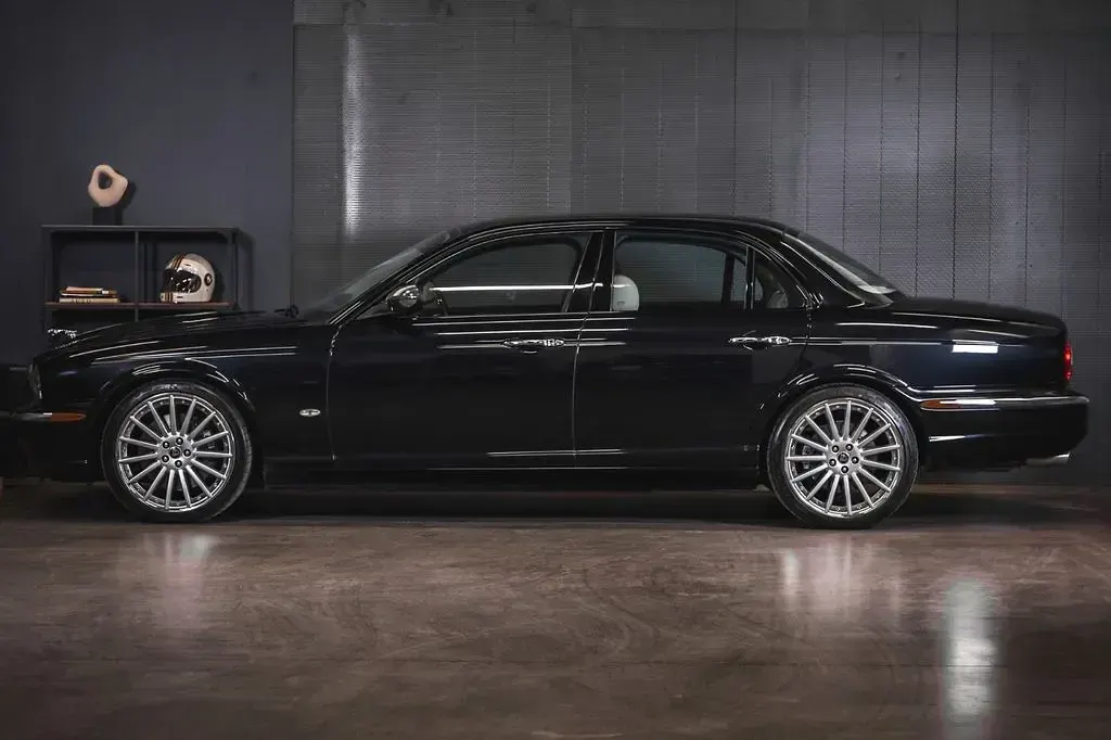 Gebraucht Jaguar XJR 396 PS (291 kW) 2006 Schwarz Limousine