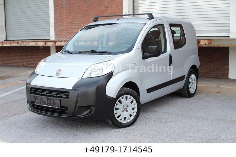 Grau Gebraucht 2011 Fiat Fiorino Van / Kleinbus | 5.730 € (Fairer Preis) - Bild 1/4