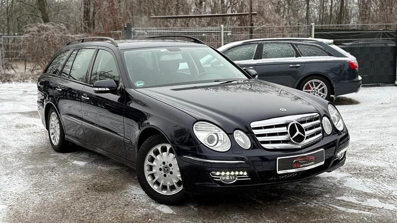 Gebraucht Mercedes E200 Elegance 184 PS (135 kW) 2007 Blau Kombi