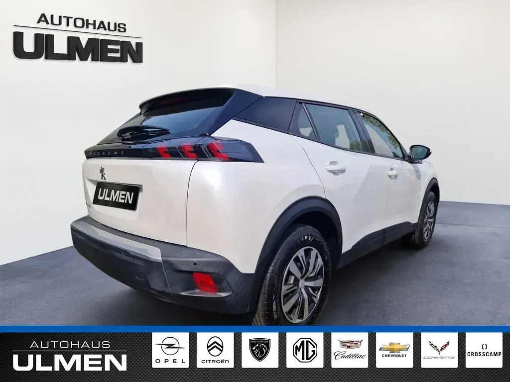 Gebraucht Peugeot e-2008 Active 100 kW (136 PS) 2021 Weiss SUV