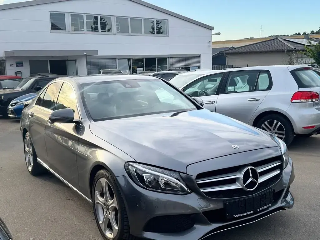 Gebraucht Mercedes C180 156 PS (114 kW) 2018 Grau Limousine