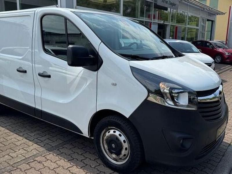 Casabl/arctic/eisweiss/kaolin Gebraucht 2018 Opel Vivaro Van / Kleinbus | 14.500 € (Superpreis) - Bild 1/4
