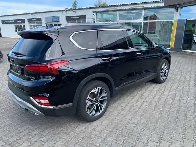 Gebraucht Hyundai Santa Fe Premium 200 PS (147 kW) 2020 Phantom black / mic SUV