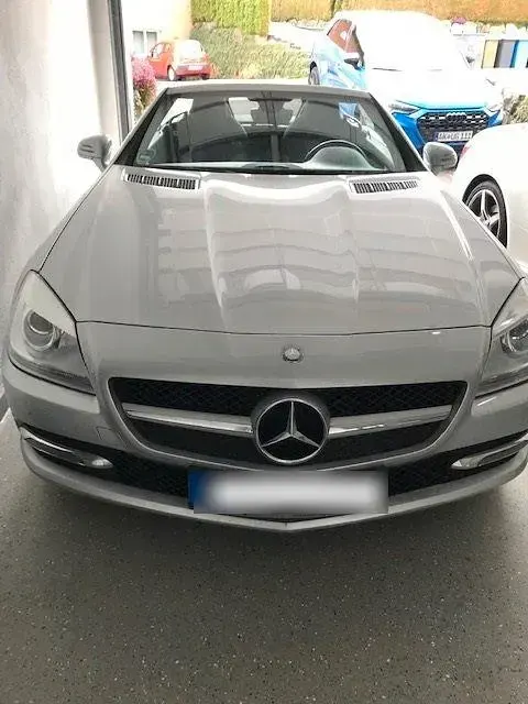 Gebraucht Mercedes SLK200 184 PS (135 kW) 2014 Silber Cabrio