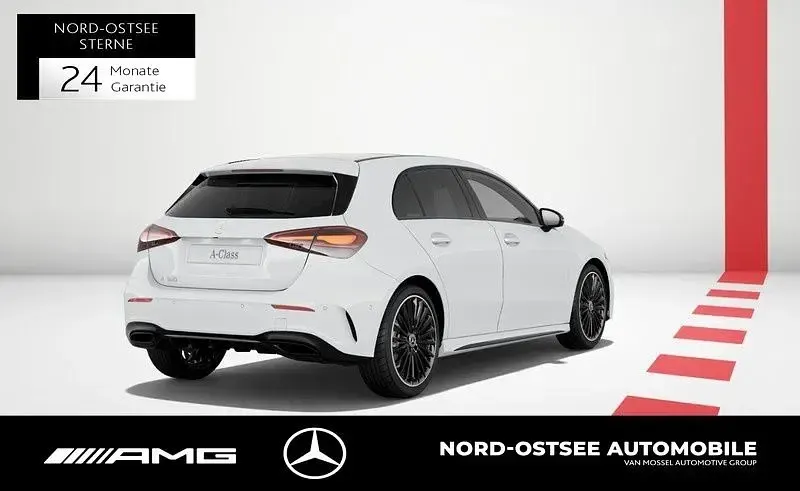 Gebraucht Mercedes A180 AMG 136 PS (100 kW) 2025 Unilack polarweiß Limousine