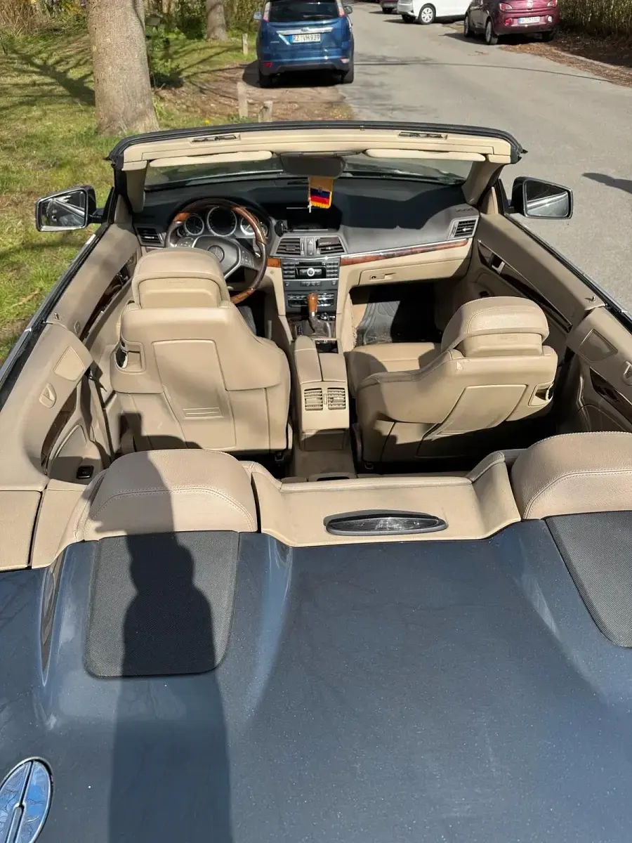 Usata Mercedes E250 204 CV (150 kW) 2012 Grigio Cabrio