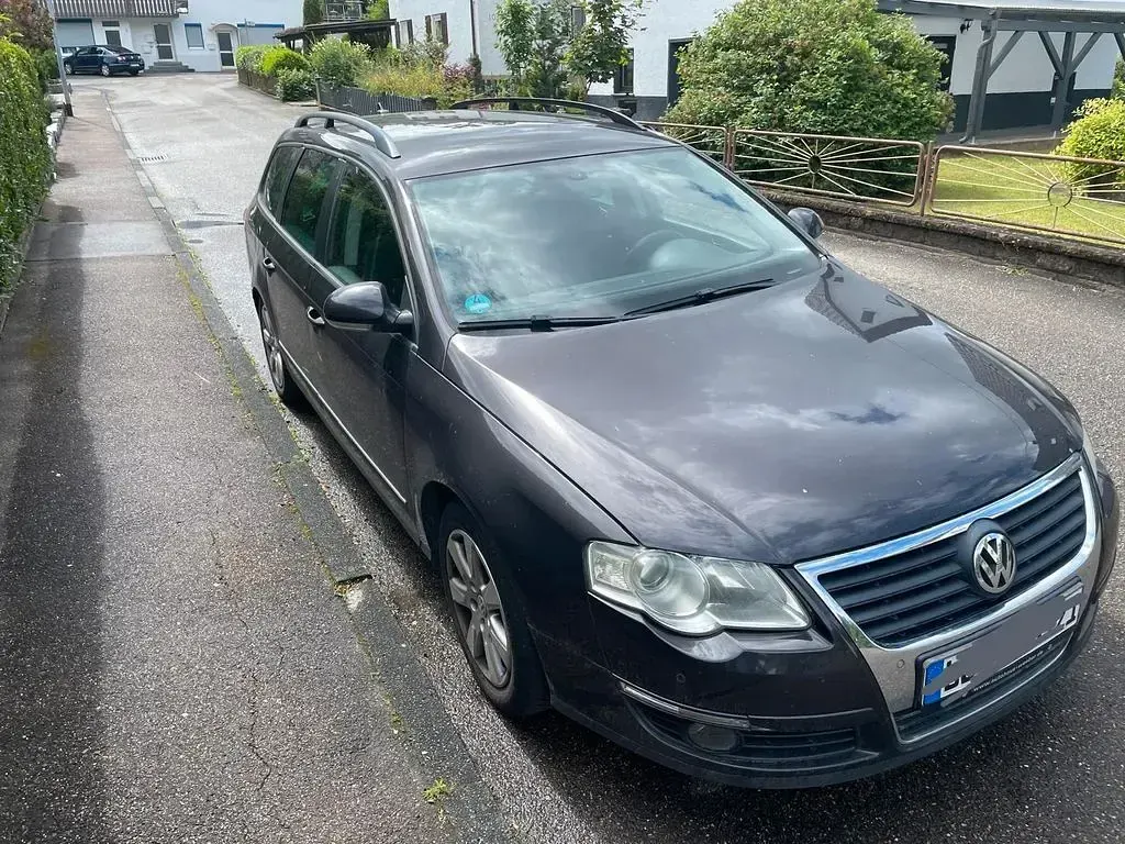 Gebraucht VW Passat Highline 140 PS (102 kW) 2009 Braun Kombi