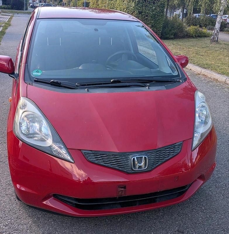 Rot Gebraucht 2009 Honda Jazz Trend Kleinwagen | 3.700 € (Guter Preis) - Bild 1/4