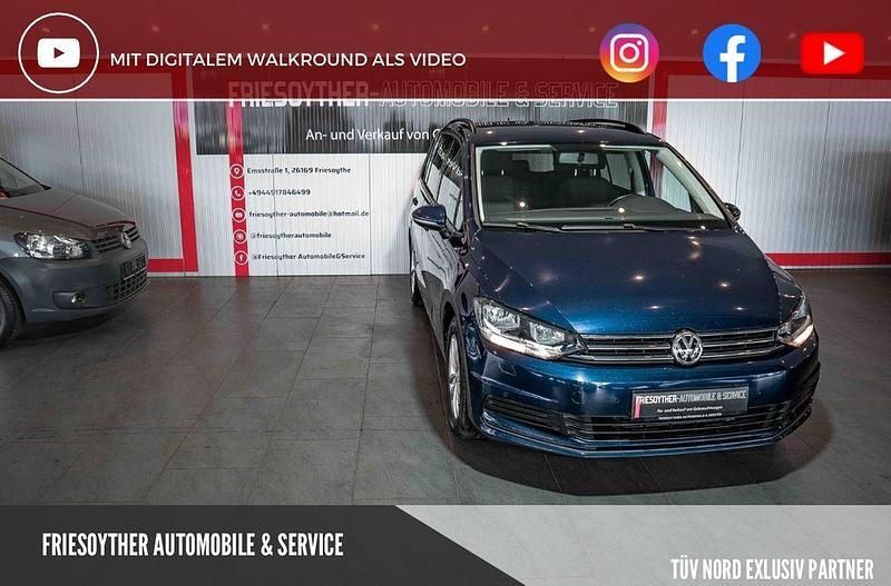 Blau Gebraucht 2016 VW Touran Comfortline Van / Kleinbus | 16.990 € (Fairer Preis) - Bild 1/2