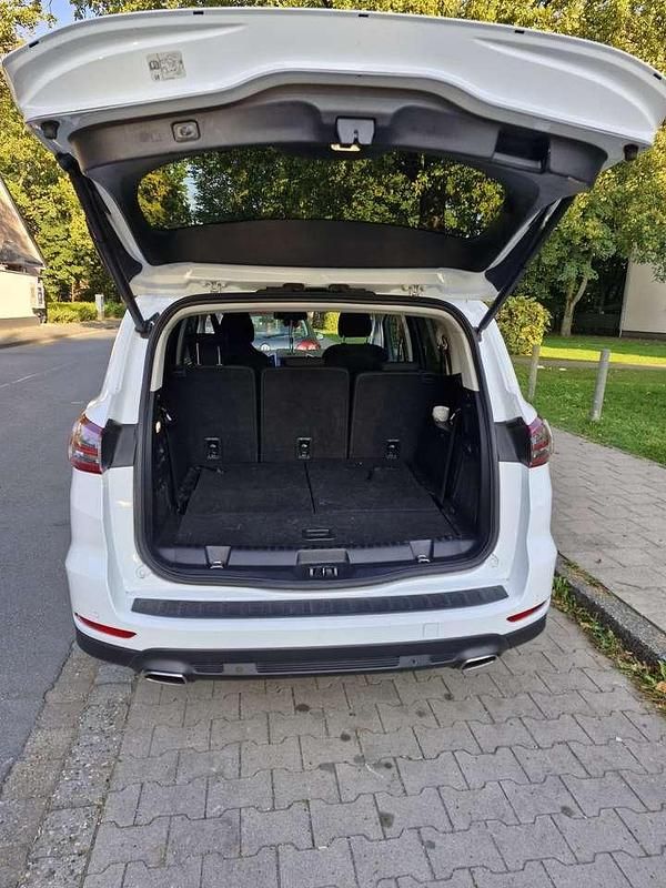 Gebraucht Ford S-MAX Titanium 179 PS (131 kW) 2017 Van / Kleinbus