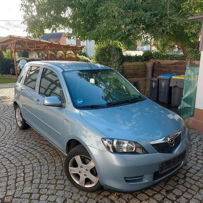 Andere farben Gebraucht 2004 Mazda 2 Active Kleinwagen | 1.999 € (Fairer Preis) - Bild 1/4