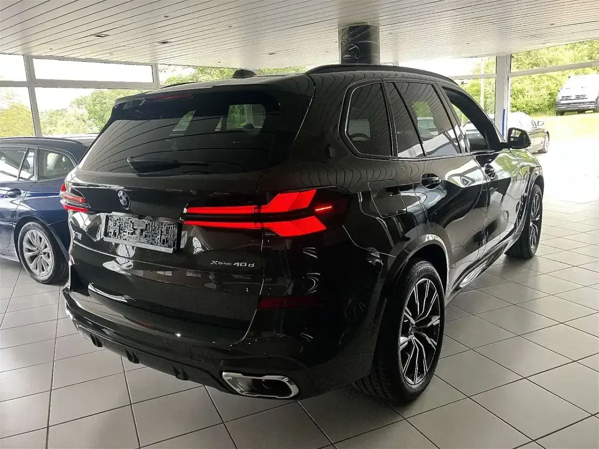 Gebraucht BMW X5 M Sport 352 PS (258 kW) 2025 Dravitgrau metallic SUV