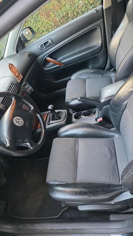 Gebraucht VW Passat Executive 150 PS (110 kW) 2004 Schwarz Limousine