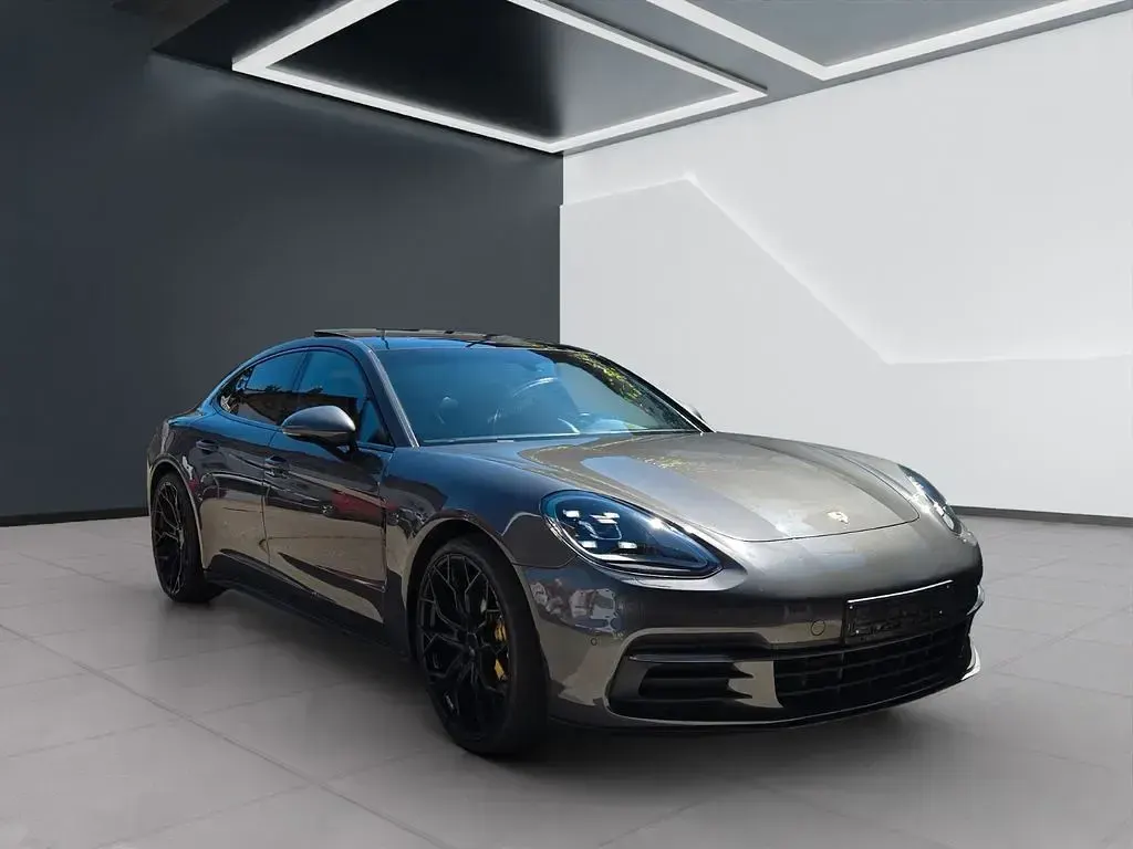 Gebraucht Porsche Panamera 4 330 PS (242 kW) 2018 Grau Kleinwagen