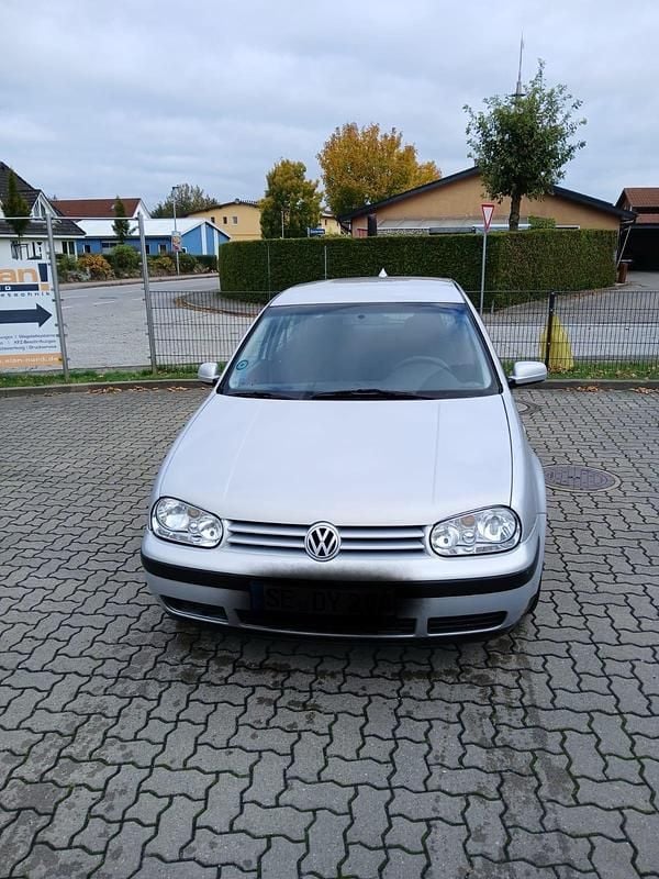 Silber Gebraucht 1999 VW Golf IV Kleinwagen | 1.200 € (Superpreis) - Bild 1/4